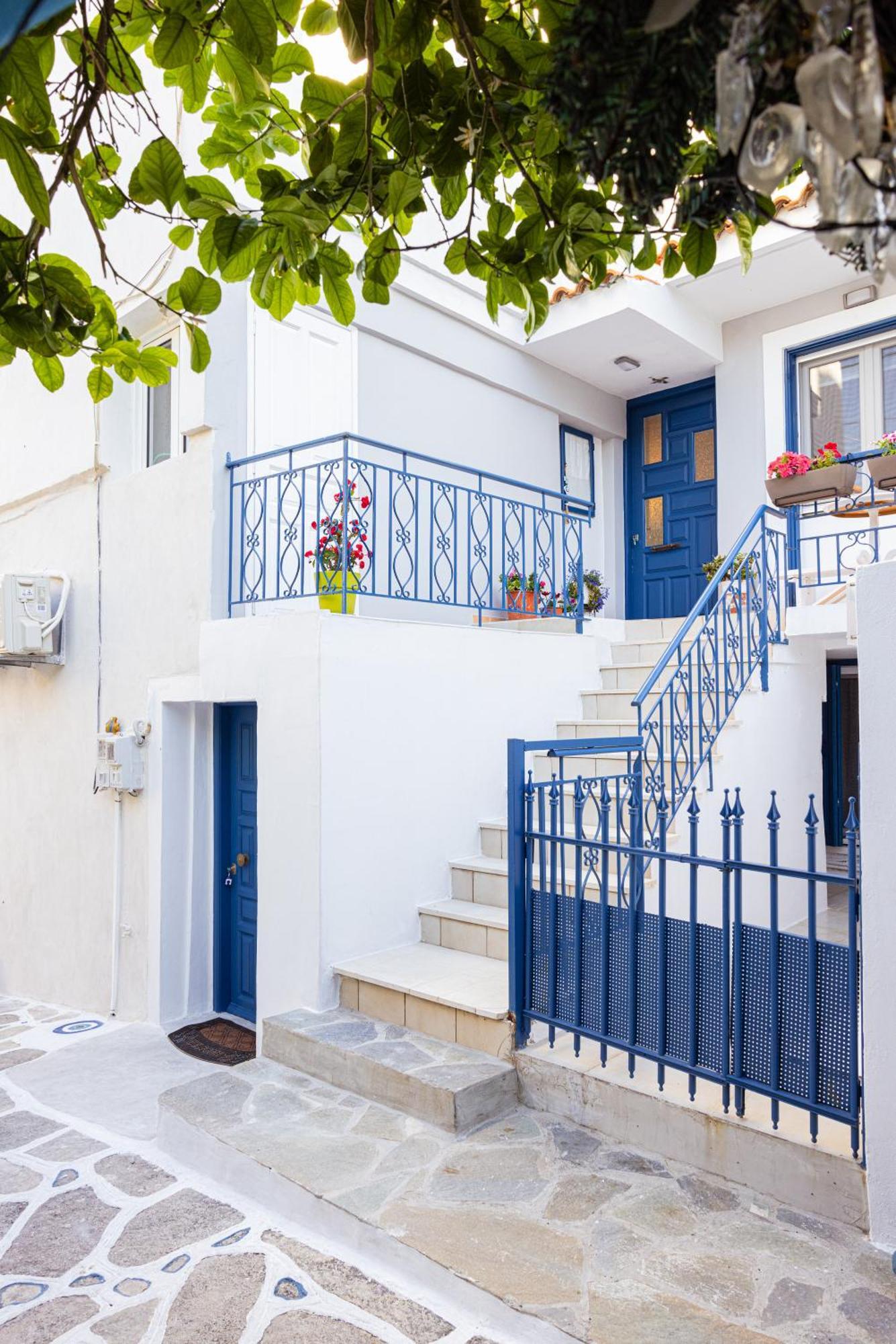 Pythagorio Blue Street Apartment With Balcony Exterior foto